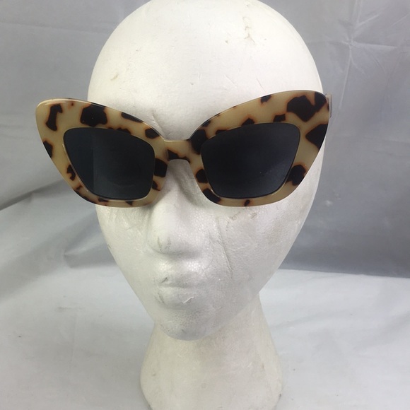 free people Cat eye animal print sunglasses new - Picture 6 of 6